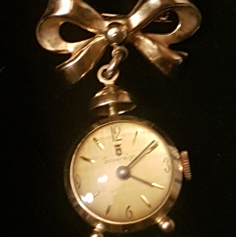 Vintage Sovereign alarm clock pendant